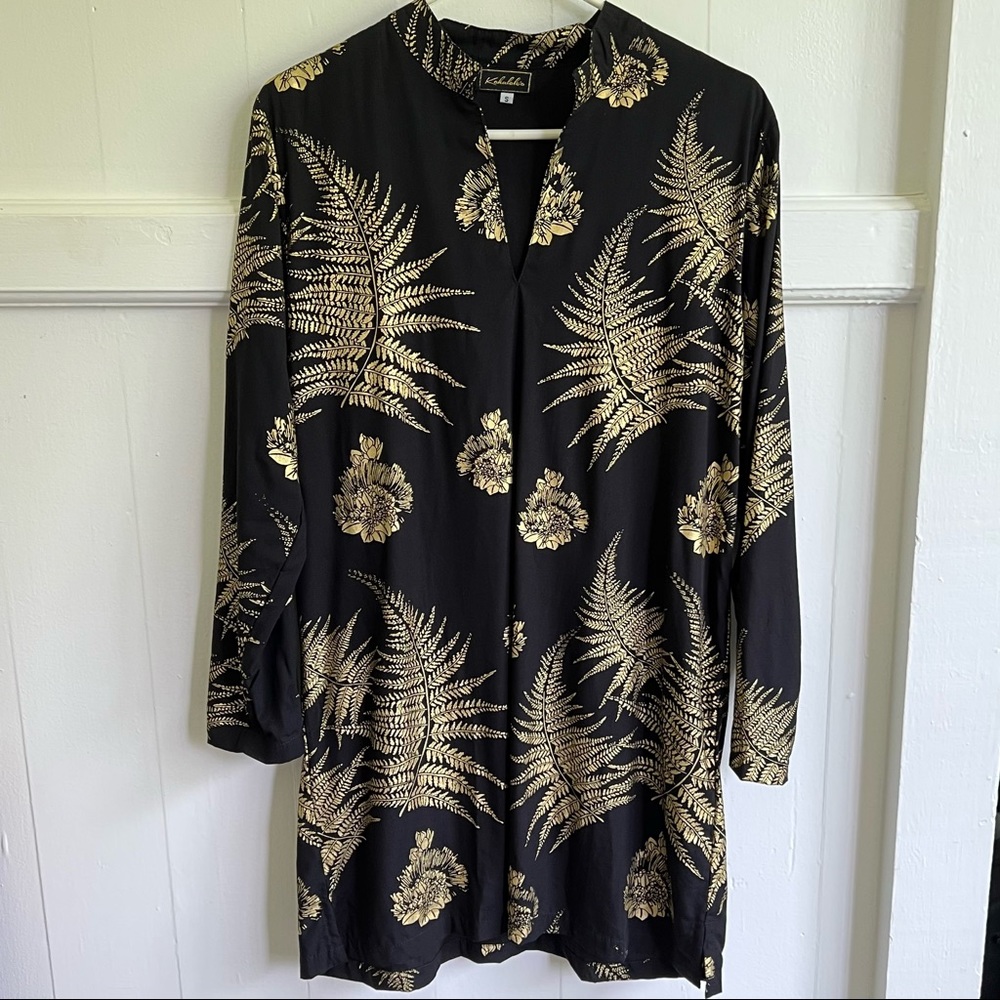 Long sleeve short dress by Kahulaleʻa.